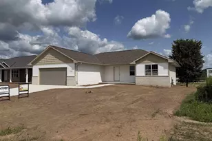1929 Huffcutt Ln, Waupaca, WI 54981 - Photo 2