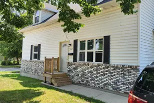 262 Linden St, Fond du Lac, WI 54935 - Photo 2