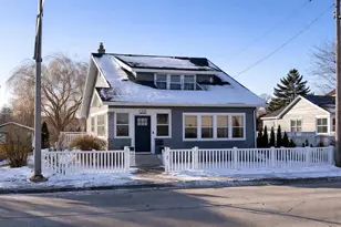 1221 Oshkosh Ave, Oshkosh, WI 54902 - Photo 1