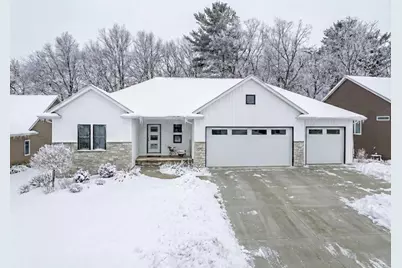 3347 Largo Ridge Drive, Green Bay, WI 54311 - Photo 1