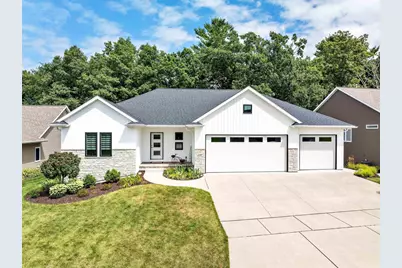 3347 Largo Ridge Drive, Green Bay, WI 54311 - Photo 2