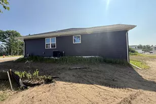 1015 Constellation Way, Marinette, WI 54143 - Photo 20