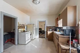 945 Velp Ave, Green Bay, WI 54303 - Photo 4