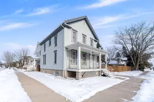 602 Ceape Ave, Oshkosh, WI 54901 - Photo 2