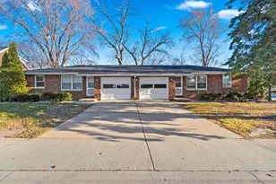 2871 S Broadway, Green Bay, WI 54304 - Photo 32