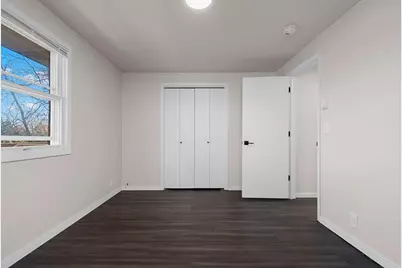 2871 S Broadway, Green Bay, WI 54304 - Photo 20