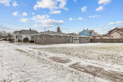 719 W 8th Avenue, Oshkosh, WI 54902 - Photo 34