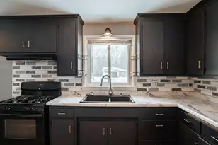 1127 Cardinal Ln, Howard, WI 54313 - Photo 8