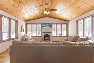 7186 Clark Point Rd, Winneconne, WI 54986 - Photo 10