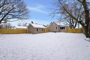 724 2nd St, Menasha, WI 54952 - Photo 24