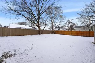 724 2nd St, Menasha, WI 54952 - Photo 22