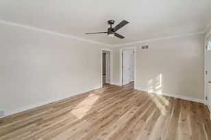 1327 Monroe St, Oshkosh, WI 54901 - Photo 14