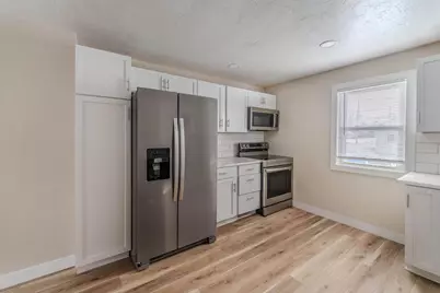 1327 Monroe Street, Oshkosh, WI 54901 - Photo 6