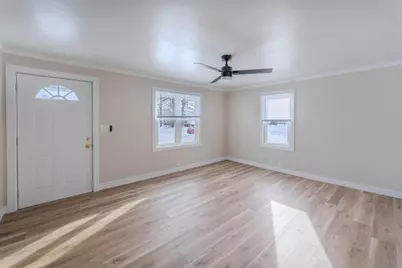 1327 Monroe Street, Oshkosh, WI 54901 - Photo 2