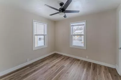 1327 Monroe Street, Oshkosh, WI 54901 - Photo 16