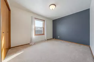 1253 Meadowview Dr, Menasha, WI 54952 - Photo 14