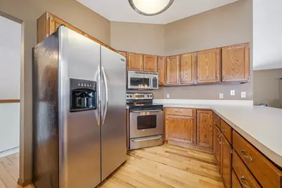 1253 Meadowview Drive, Menasha, WI 54952 - Photo 4