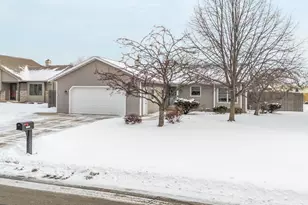 1253 Meadowview Dr, Menasha, WI 54952 - Photo 2