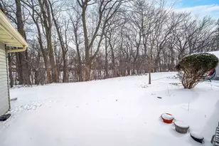 1035 S West Ct, Appleton, WI 54915 - Photo 16