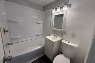 1028 Stuart St, Green Bay, WI 54301 - Photo 10