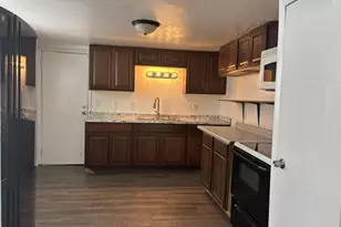 1028 Stuart St, Green Bay, WI 54301 - Photo 6