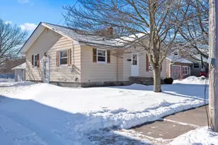 1717 Daggett St, Marinette, WI 54143 - Photo 30