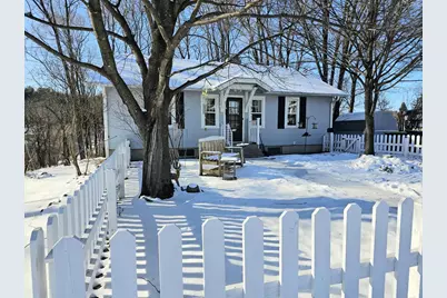 714 S Washington Street, Waupaca, WI 54981 - Photo 1