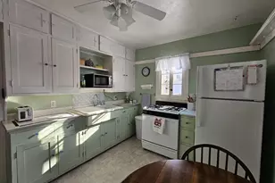 714 S Washington St, Waupaca, WI 54981 - Photo 2