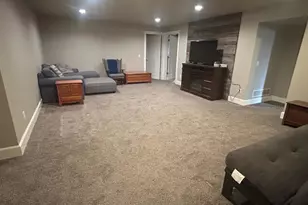 432 S Country Ln, Fond du Lac, WI 54937 - Photo 8