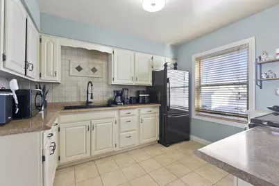 143 E McWilliams Street, Fond du Lac, WI 54935 - Photo 6