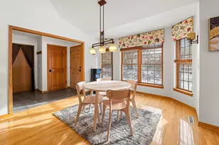 N96W14141 Knollcrest Cir, Germantown, WI 53022 - Photo 6