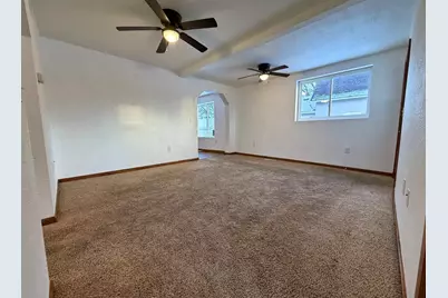 926 Eastman Street, Oshkosh, WI 54901 - Photo 4