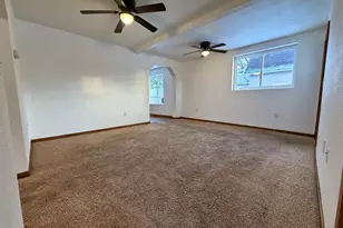 926 Eastman St, Oshkosh, WI 54901 - Photo 4