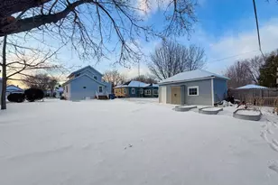 926 Eastman St, Oshkosh, WI 54901 - Photo 40