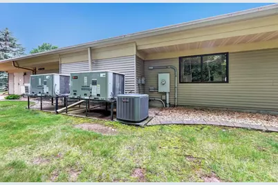 2980 Walker Drive, Green Bay, WI 54311 - Photo 46