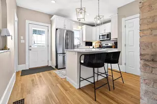 403 Pine St, Neenah, WI 54956 - Photo 14