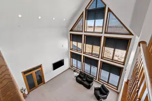 2315 Silveridge Dr, Manitowoc, WI 54220 - Photo 10