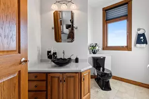 2315 Silveridge Dr, Manitowoc, WI 54220 - Photo 38