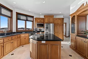 2315 Silveridge Dr, Manitowoc, WI 54220 - Photo 20