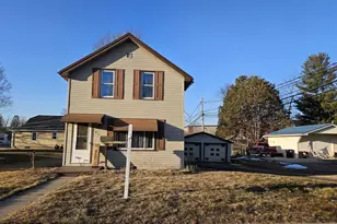 213 W Wescott Ave, Shawano, WI 54166 - Photo 1
