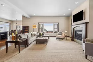 6600 N Kurey Dr, Appleton, WI 54913 - Photo 4