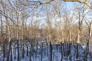 421 Fawnwood Ct, Wrightstown, WI 54180 - Photo 6