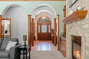 2817 Brook Hills Dr, Green Bay, WI 54313 - Photo 18