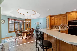 2817 Brook Hills Dr, Green Bay, WI 54313 - Photo 22