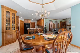 2817 Brook Hills Dr, Green Bay, WI 54313 - Photo 20