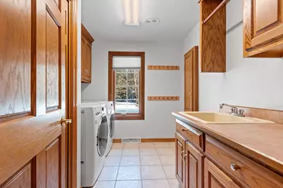 2817 Brook Hills Drive, Green Bay, WI 54313 - Photo 30