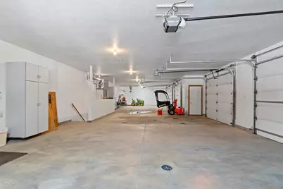 2817 Brook Hills Drive, Green Bay, WI 54313 - Photo 66