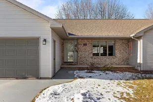 W5609 Jochmann Dr, Appleton, WI 54915 - Photo 2