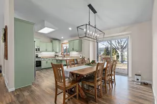 W5609 Jochmann Dr, Appleton, WI 54915 - Photo 10