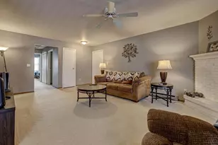 546 W Smith Ave, Oshkosh, WI 54901 - Photo 6